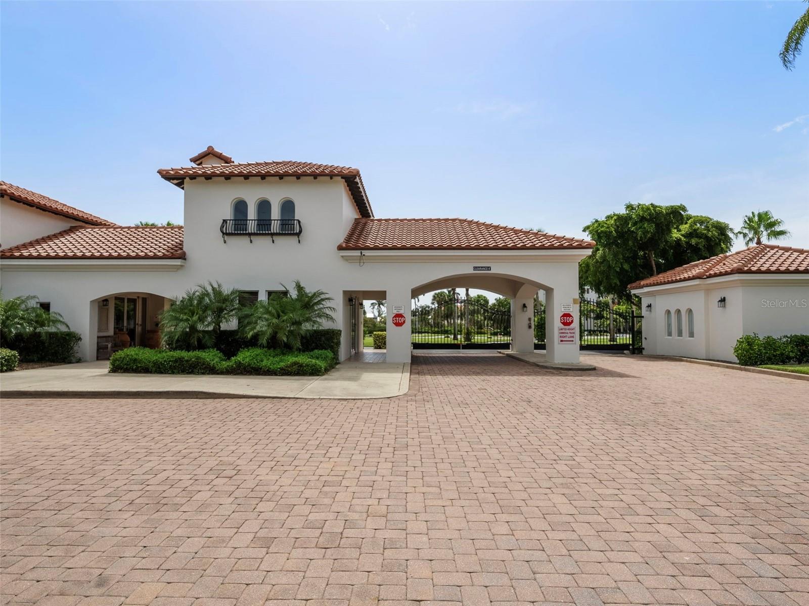 HACIENDA DEL MAR - Residential