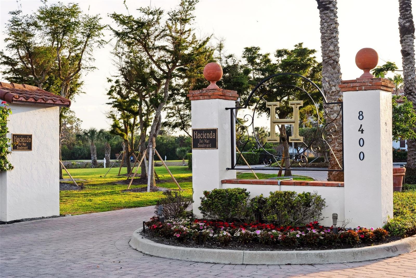 HACIENDA DEL MAR - Residential