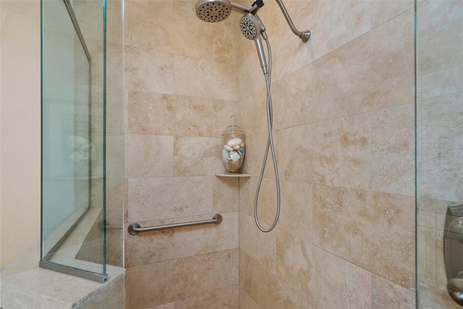 HACIENDA DEL MAR - Residential