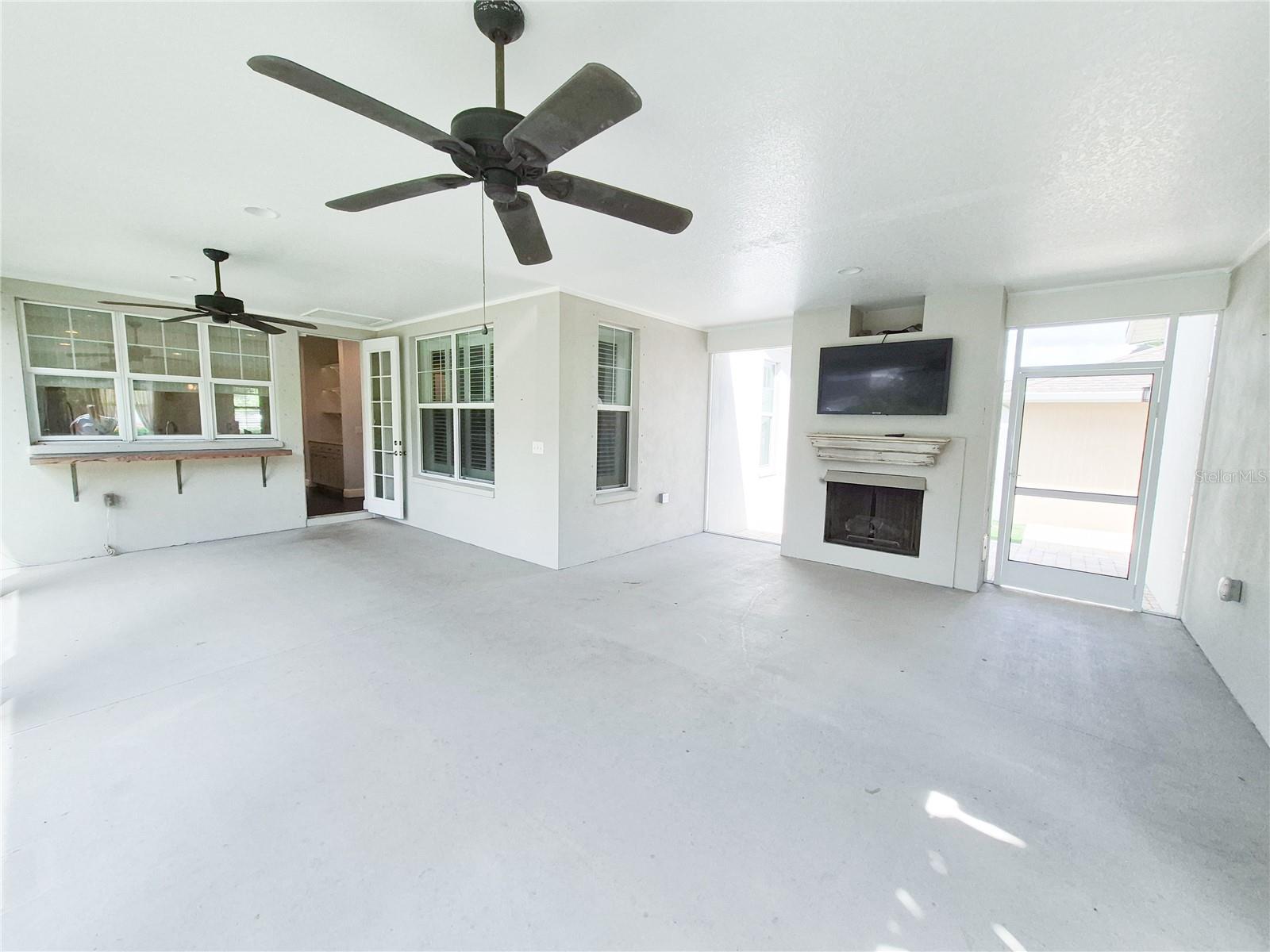 LONGLEAF NEIGHBORHOOD 03 - Residential Lease