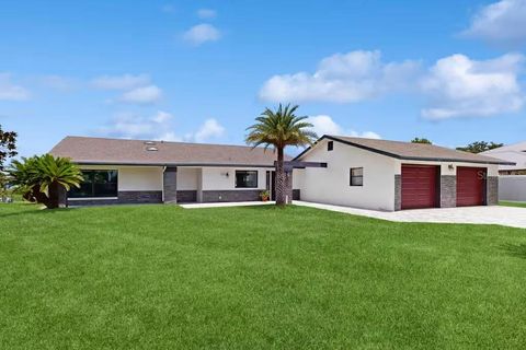 7 CARRY COURT PALM COAST FL 32137