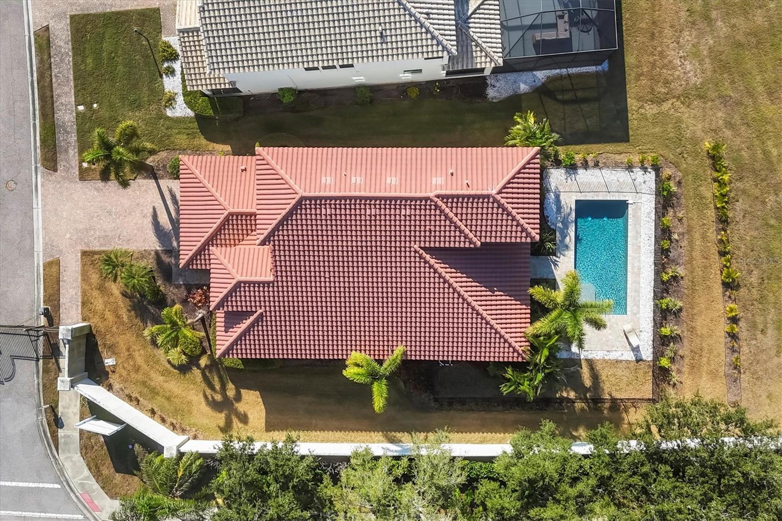 LEGENDS BAY - Residential Lease