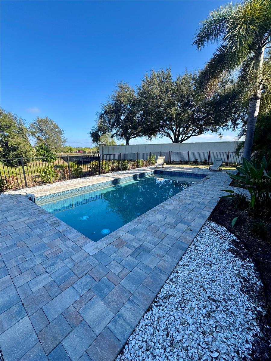 LEGENDS BAY - Residential Lease