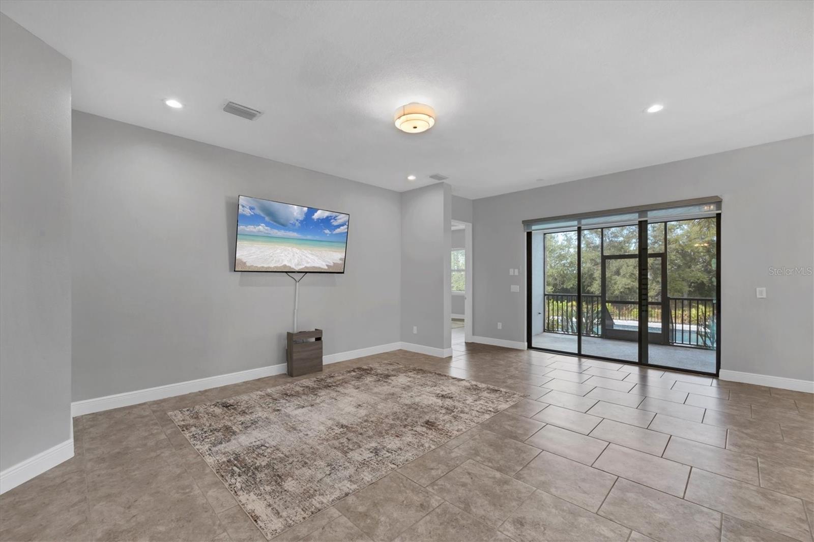 LEGENDS BAY - Residential Lease