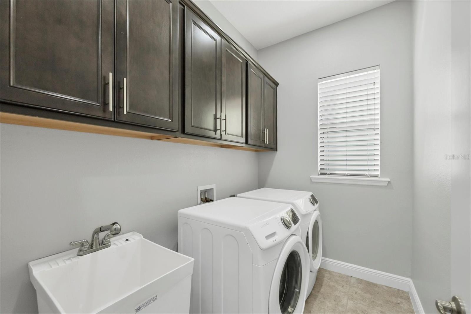 LEGENDS BAY - Residential Lease