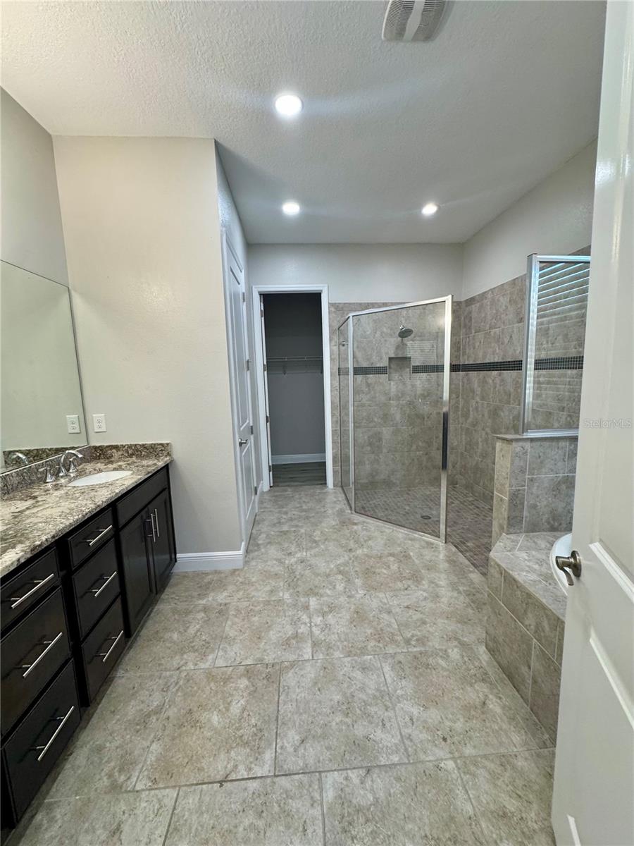 LEGENDS BAY - Residential Lease