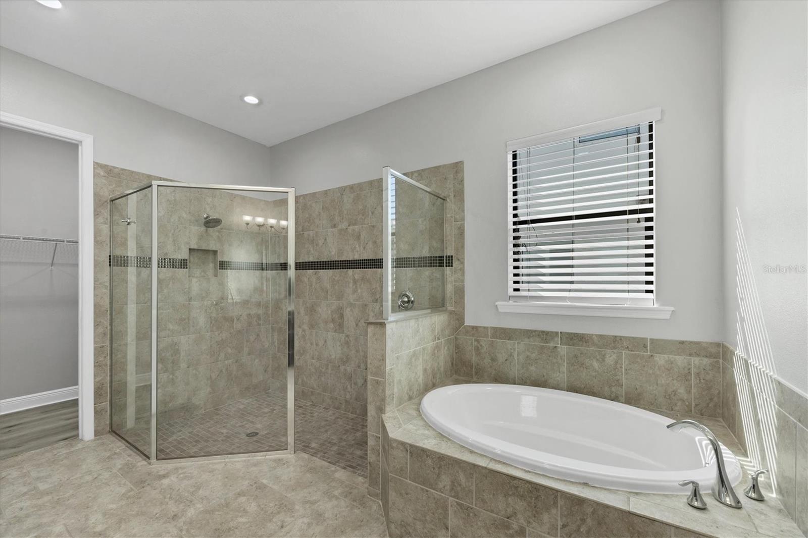 LEGENDS BAY - Residential Lease