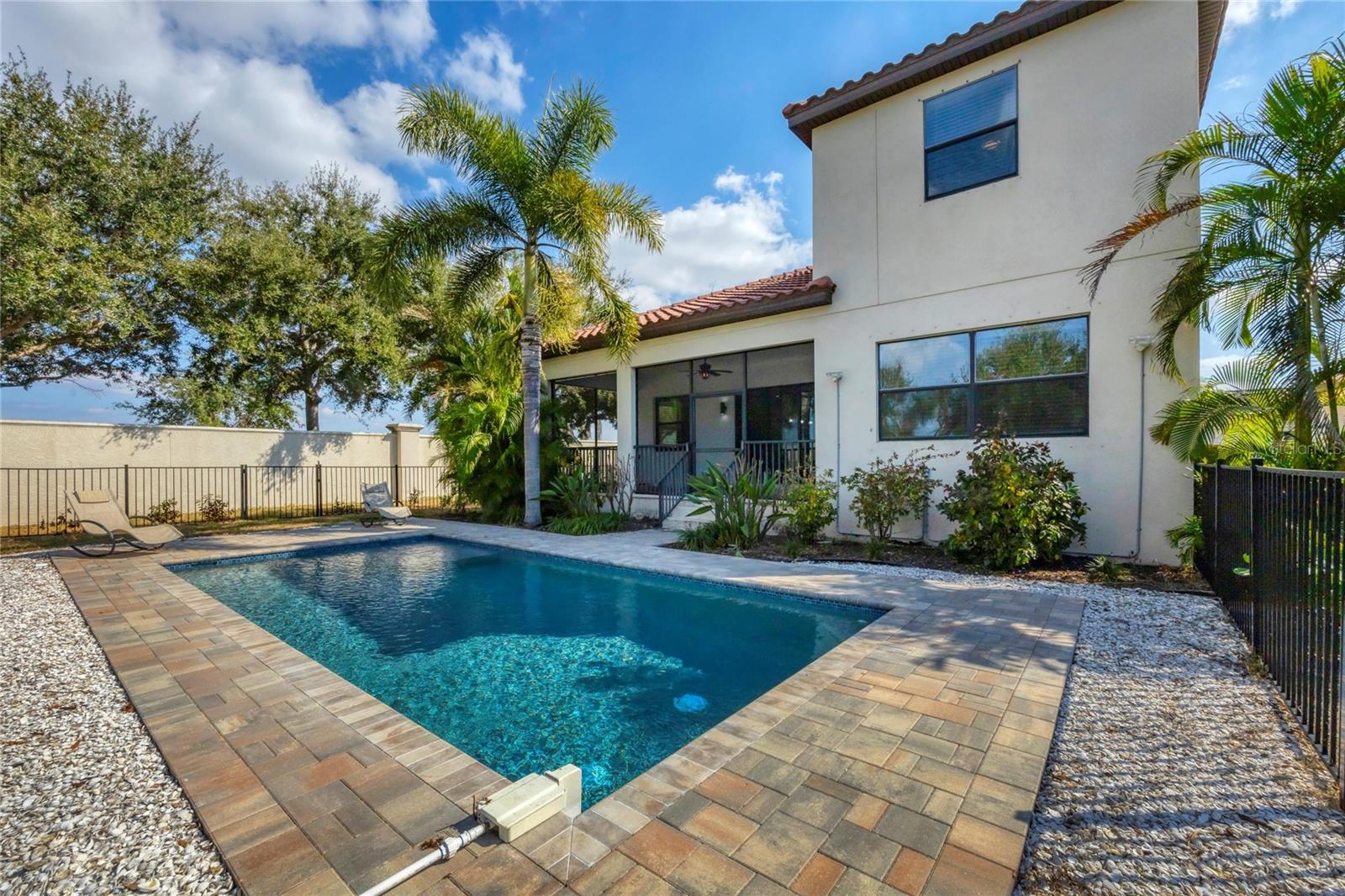 LEGENDS BAY - Residential Lease