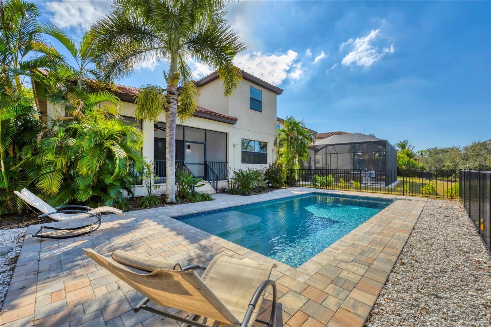 LEGENDS BAY - Residential Lease