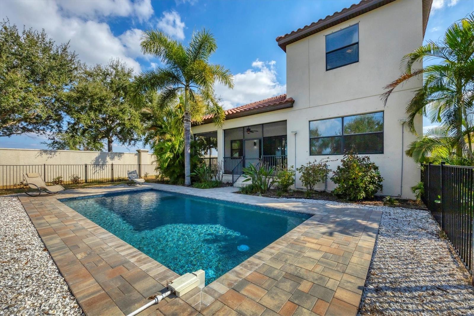 LEGENDS BAY - Residential Lease