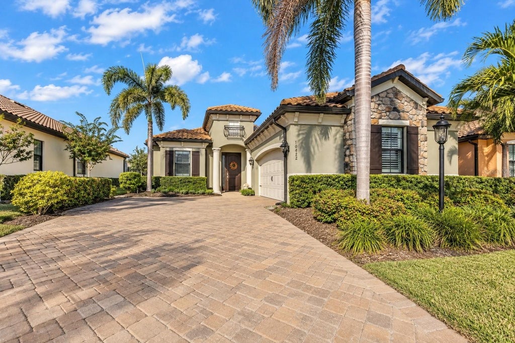 Photo of 16422 Hillside Circle, Bradenton, FL 34202 (MLS # C7532478)