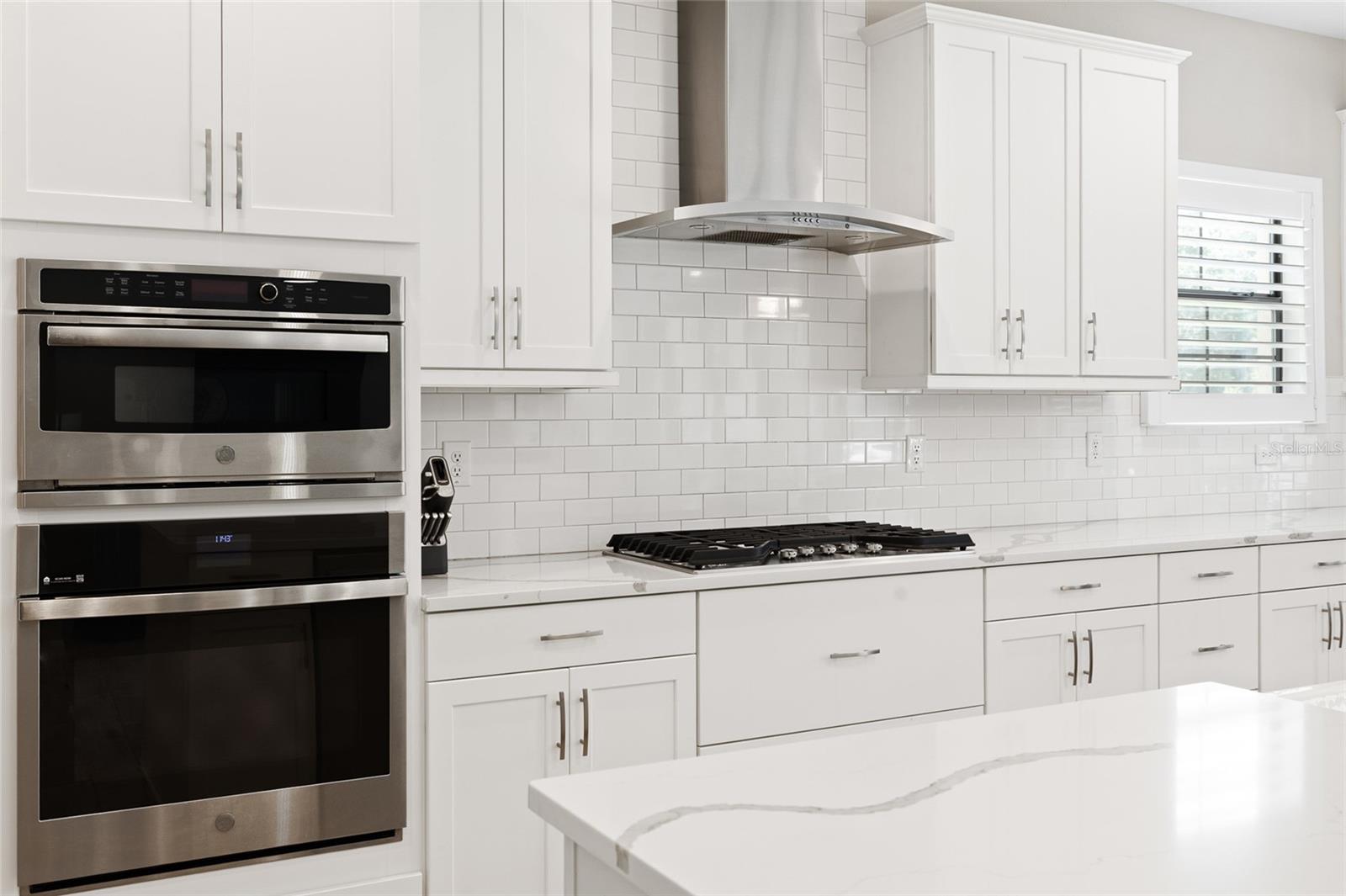 HINTON HAWKSTONE PHASE 1A2 LOT 18 BLOCK 21 - Residential