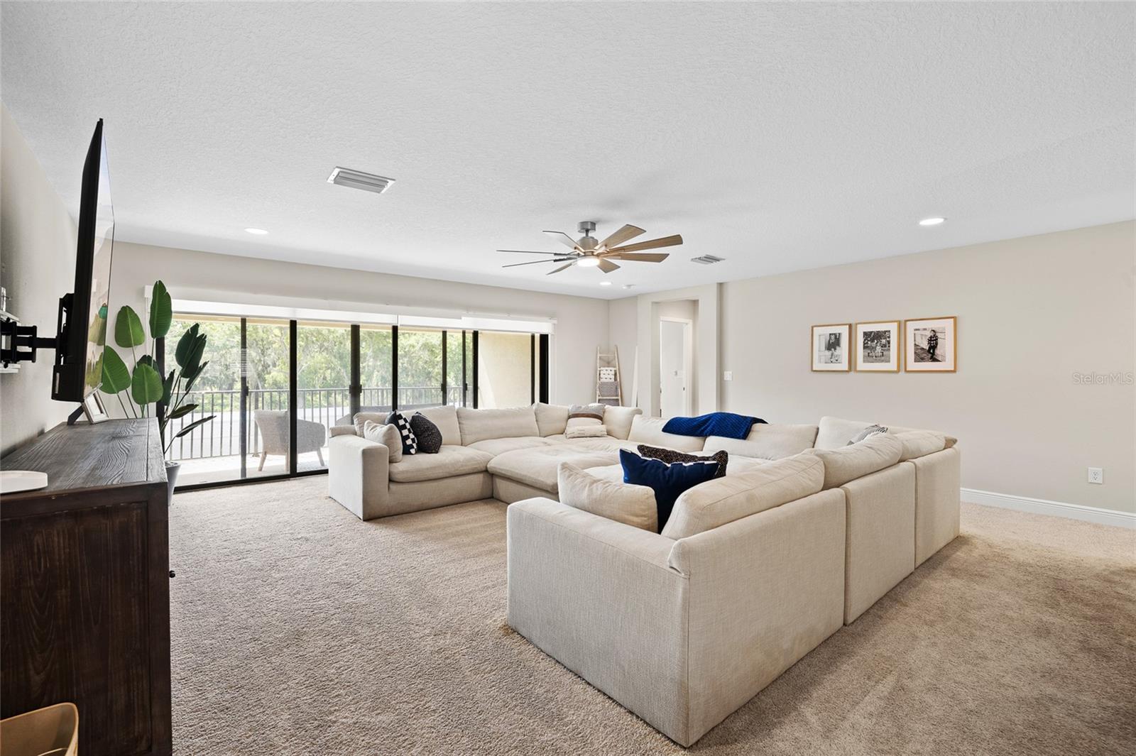 HINTON HAWKSTONE PHASE 1A2 LOT 18 BLOCK 21 - Residential