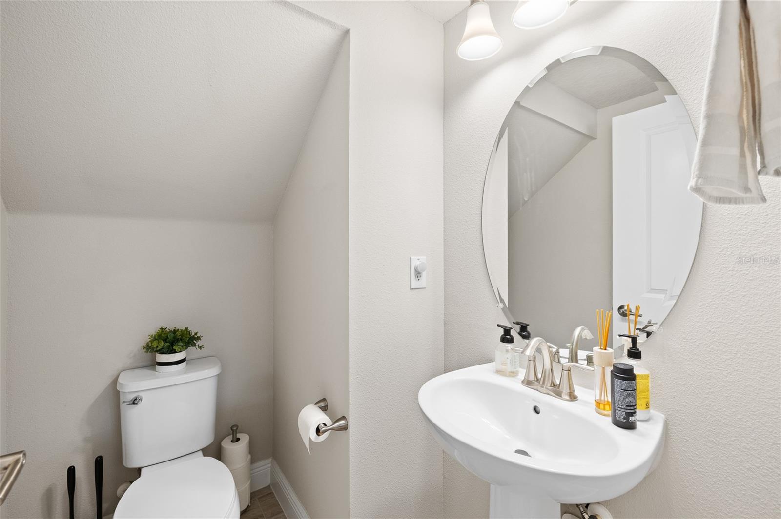 HINTON HAWKSTONE PHASE 1A2 LOT 18 BLOCK 21 - Residential