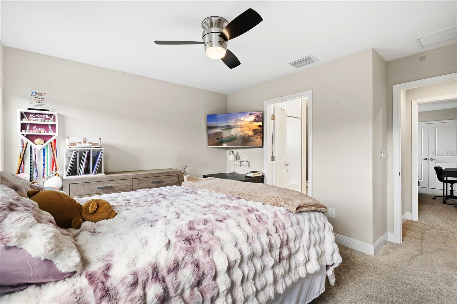 HINTON HAWKSTONE PHASE 1A2 LOT 18 BLOCK 21 - Residential