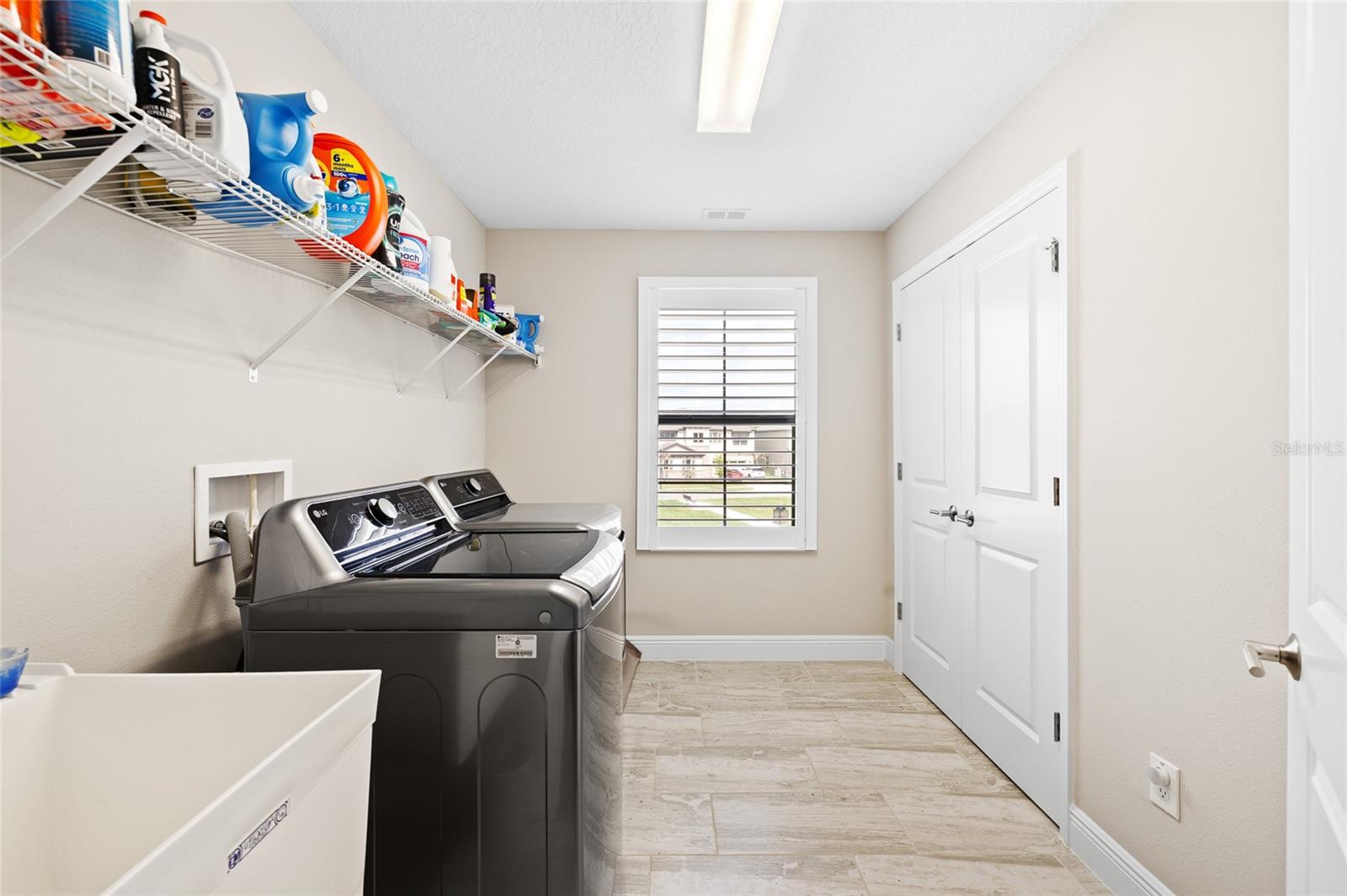 HINTON HAWKSTONE PHASE 1A2 LOT 18 BLOCK 21 - Residential