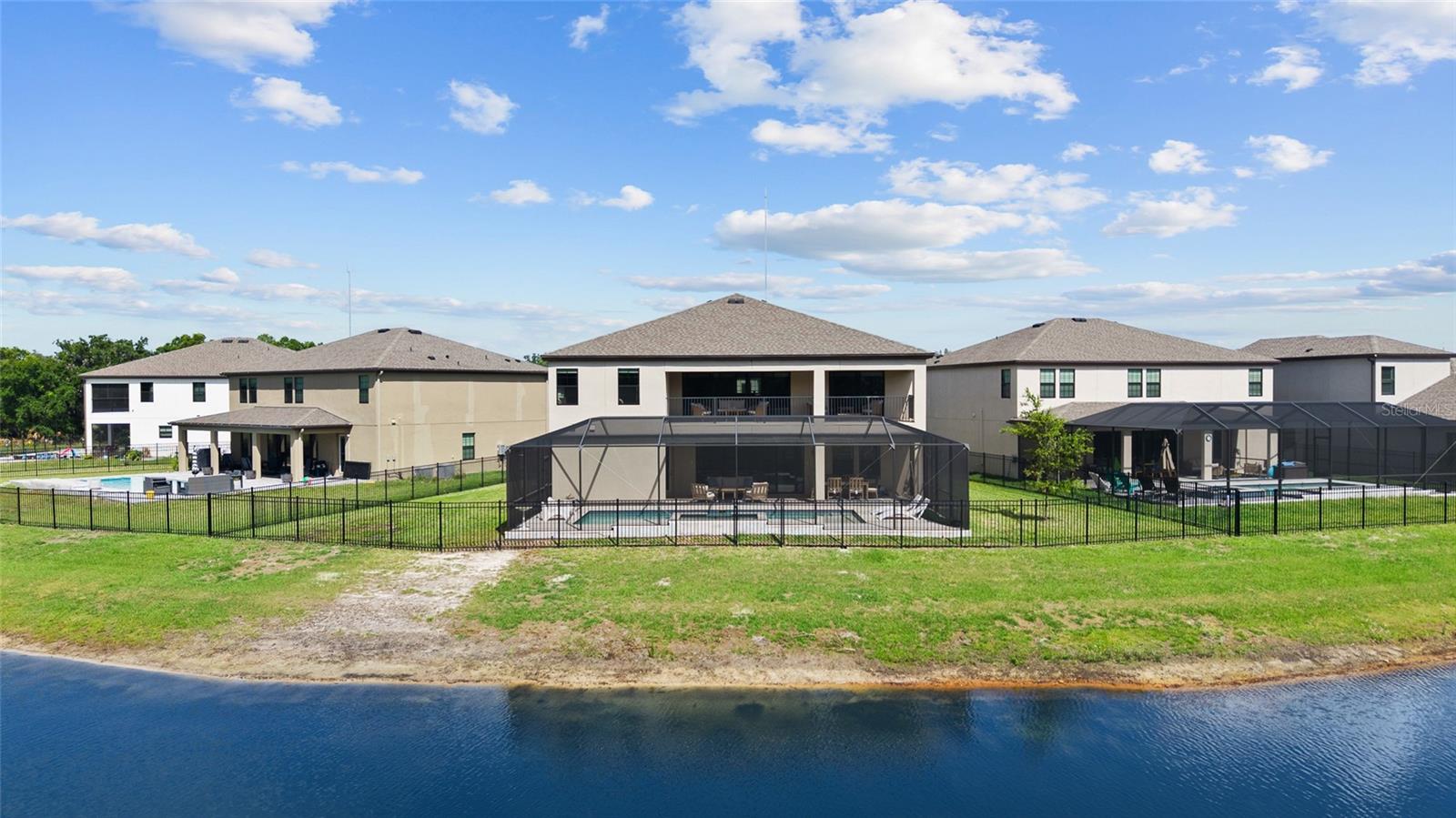 HINTON HAWKSTONE PHASE 1A2 LOT 18 BLOCK 21 - Residential