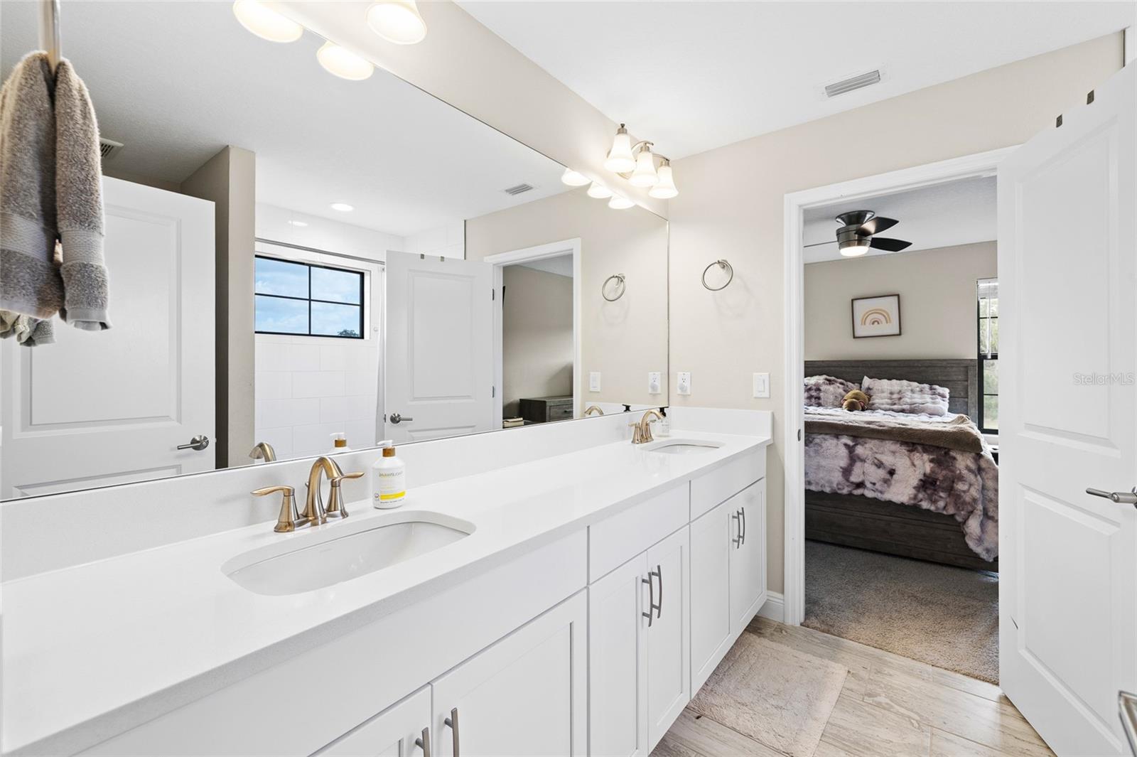 HINTON HAWKSTONE PHASE 1A2 LOT 18 BLOCK 21 - Residential