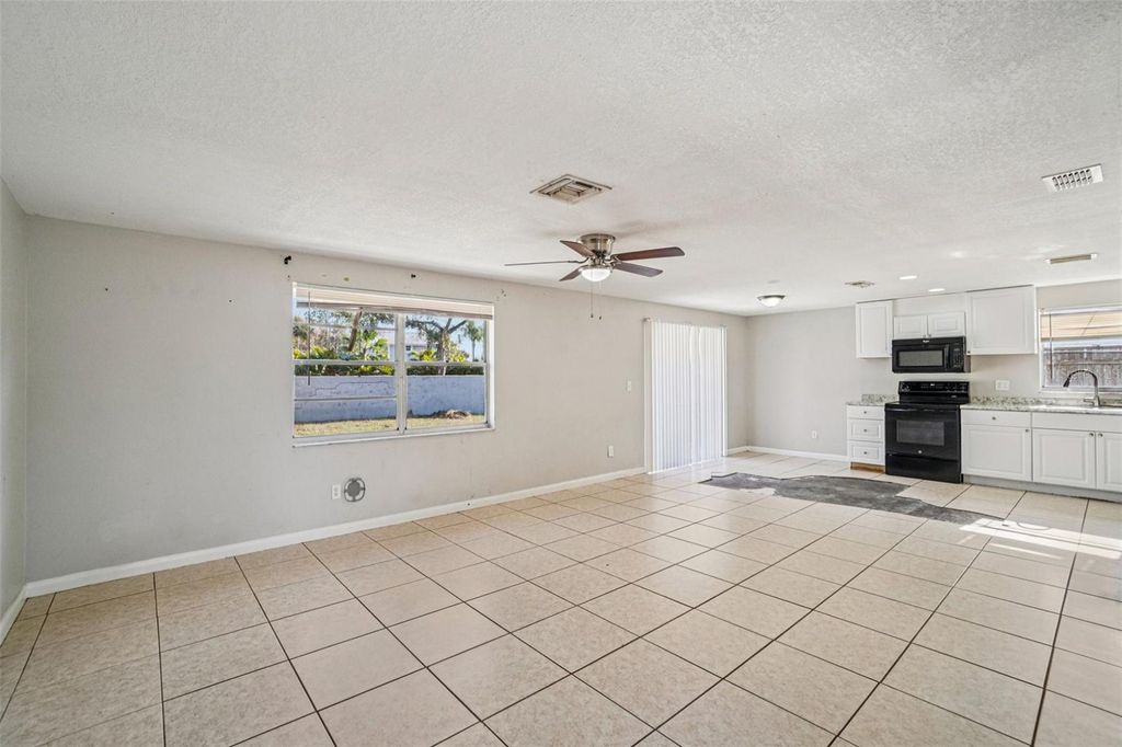 Photo of 6807 White Cliffs Way, Tampa, FL 33625 (MLS # TB8479299)