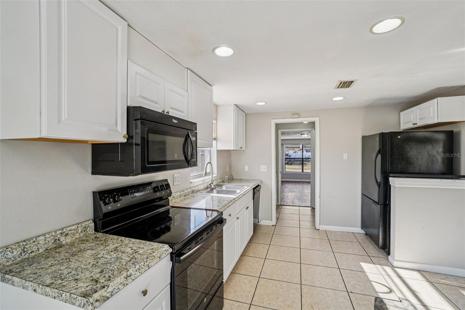 LOGAN GATE VILLAGE PH II UN 3 - Residential