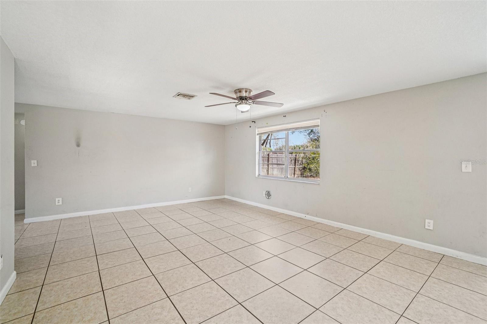 LOGAN GATE VILLAGE PH II UN 3 - Residential