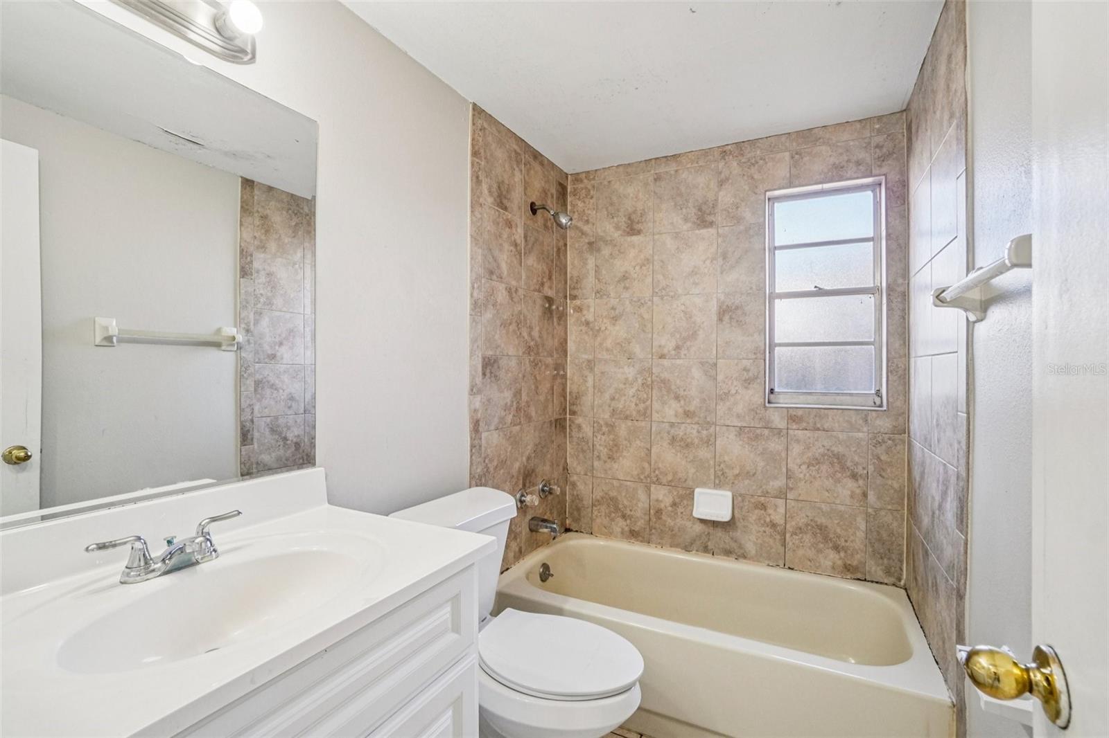 LOGAN GATE VILLAGE PH II UN 3 - Residential