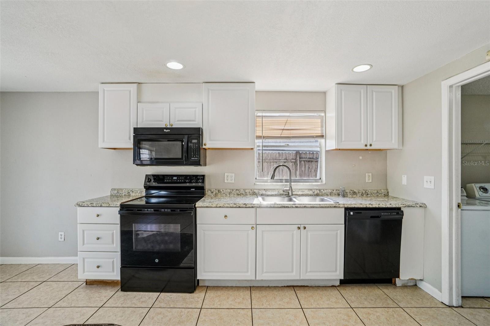 LOGAN GATE VILLAGE PH II UN 3 - Residential