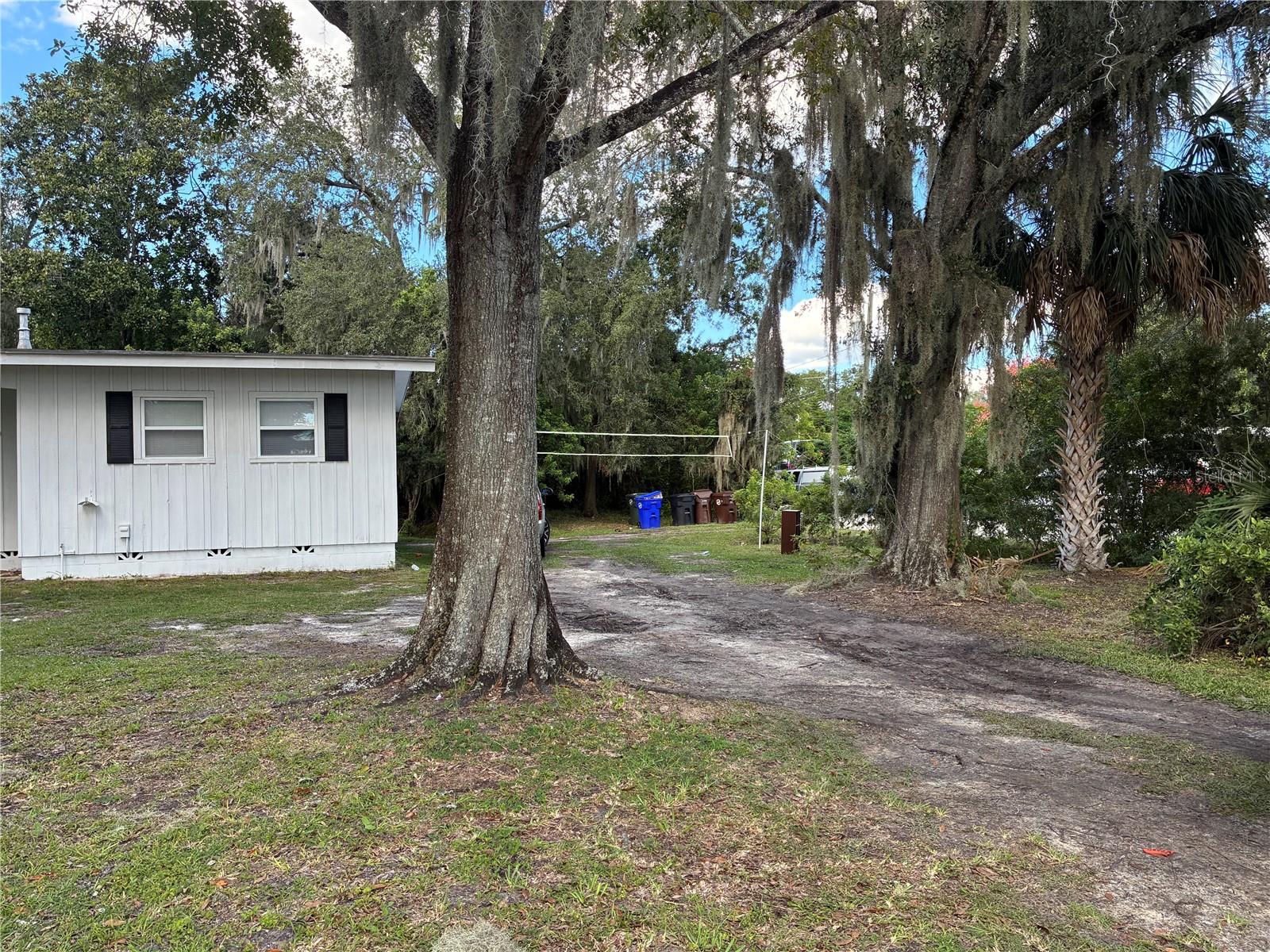 1905 EMMETT STREET