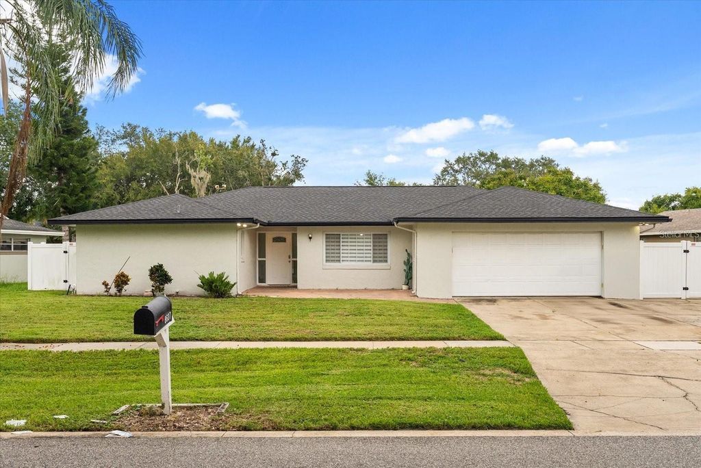 Photo of 8607 Sandberry Boulevard, Orlando, FL 32819 (MLS # O6354108)