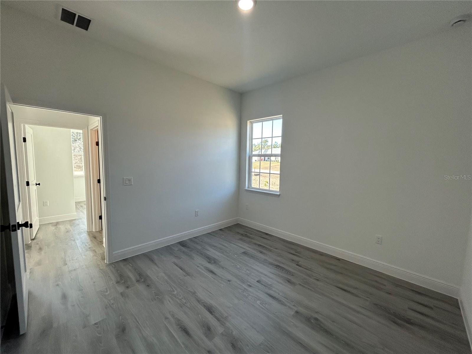 MARION OAKS UN 5 - Residential Lease