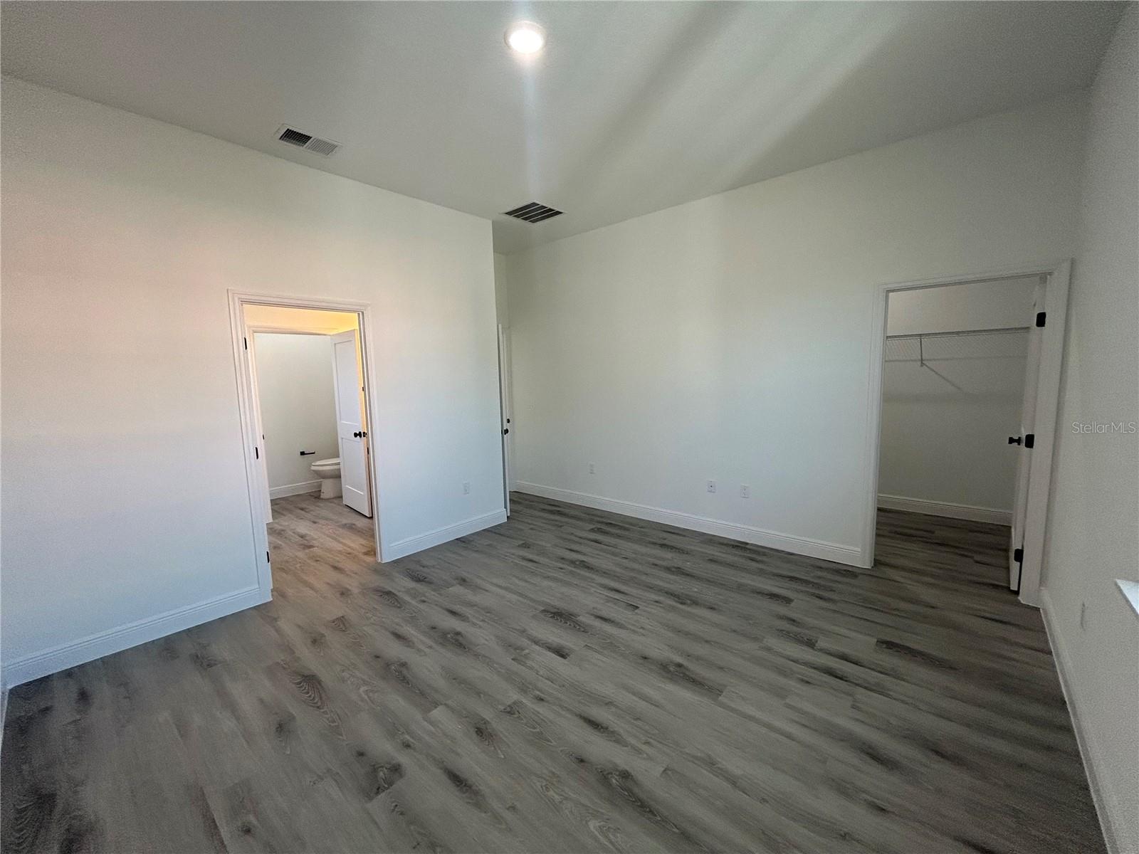 MARION OAKS UN 5 - Residential Lease