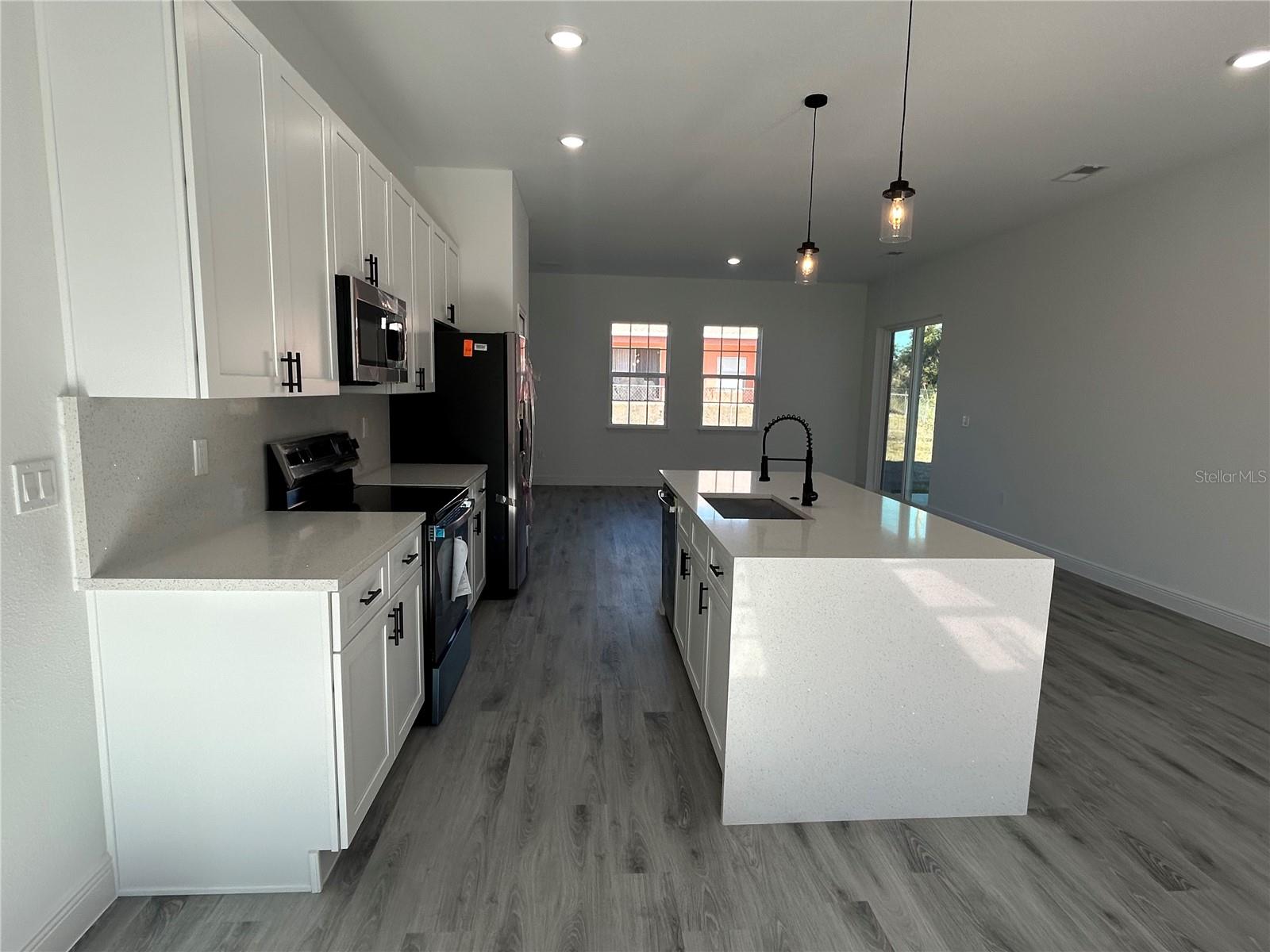 MARION OAKS UN 5 - Residential Lease