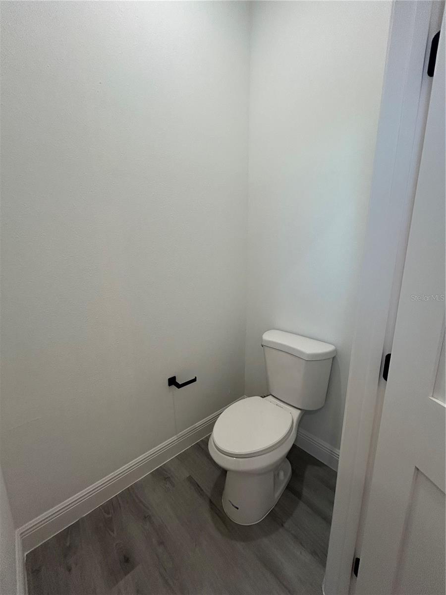 MARION OAKS UN 5 - Residential Lease