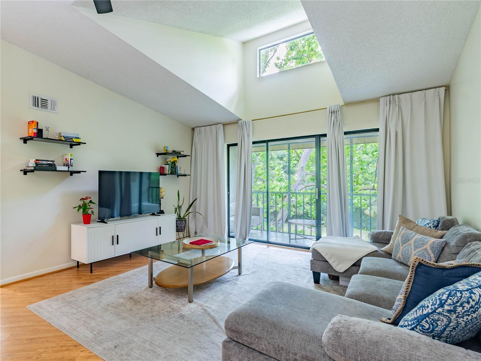 3232 LAKE PINE WAY E F3