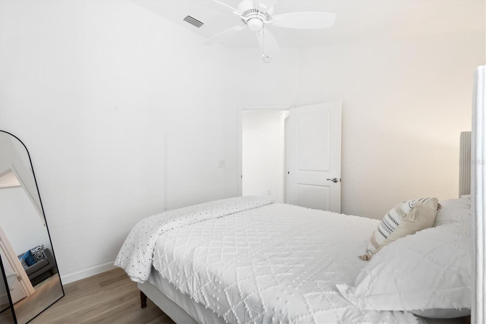 VILLAGES/SOUTHERN OAKS UN #50 - Residential