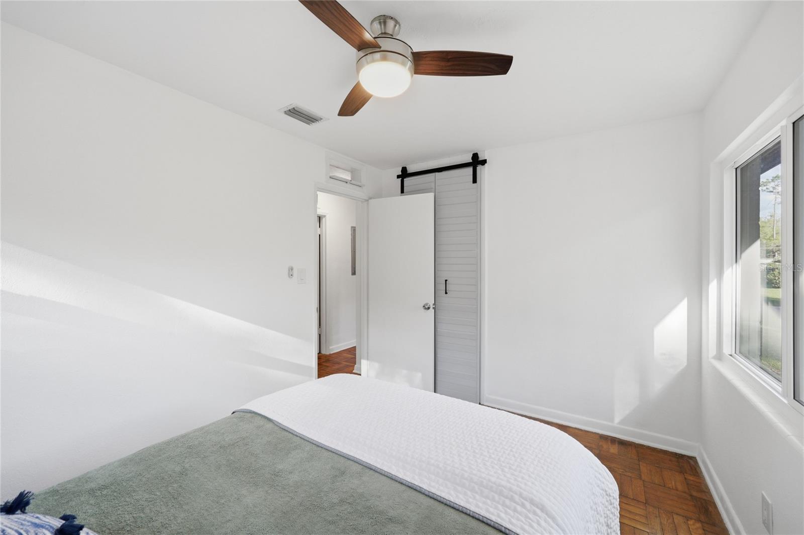 GOLF CLUB MANOR - Residential