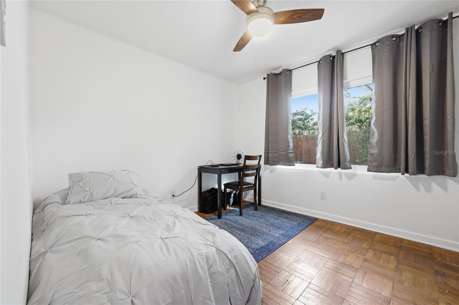 GOLF CLUB MANOR - Residential