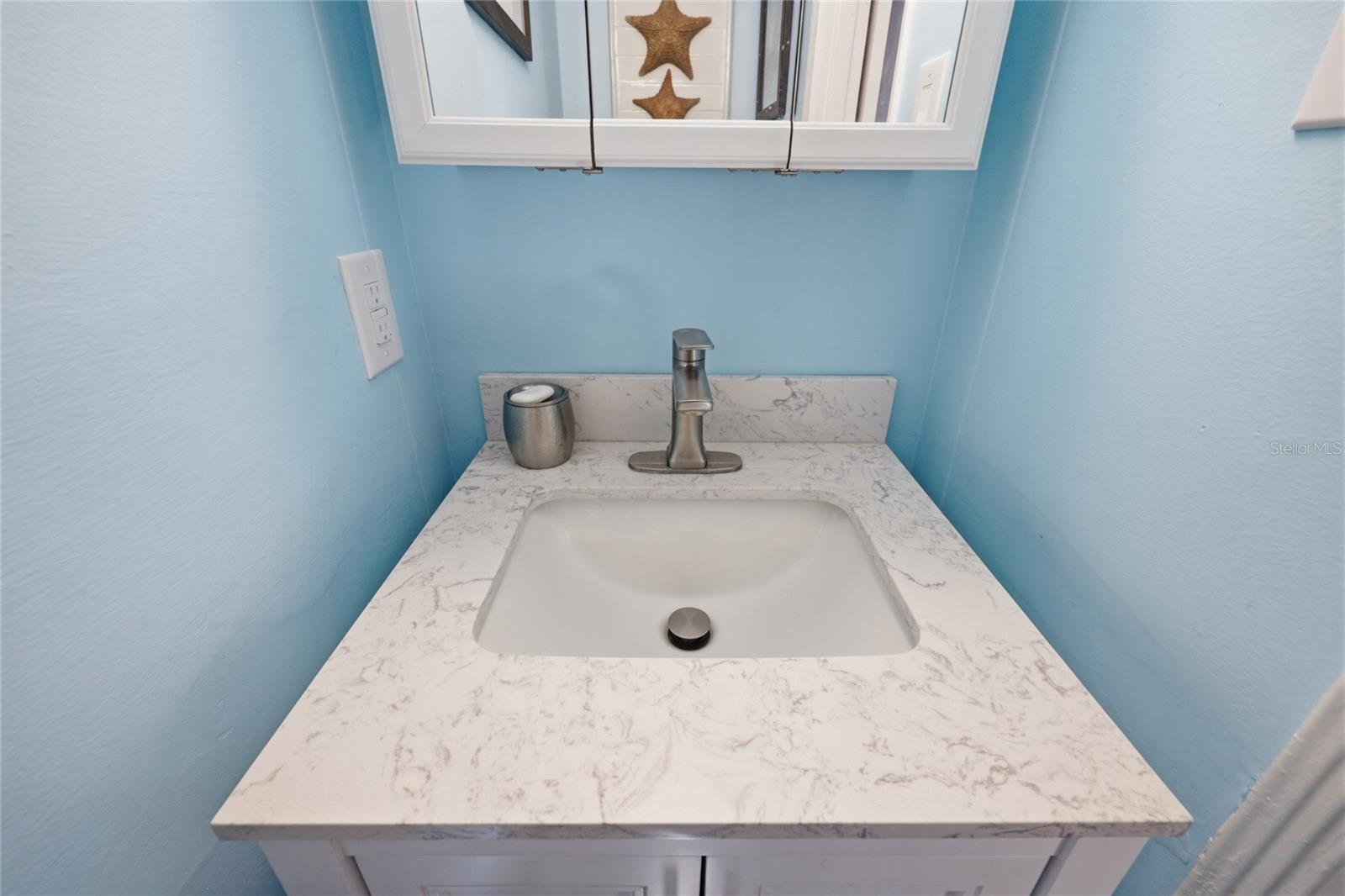 GOLF CLUB MANOR - Residential