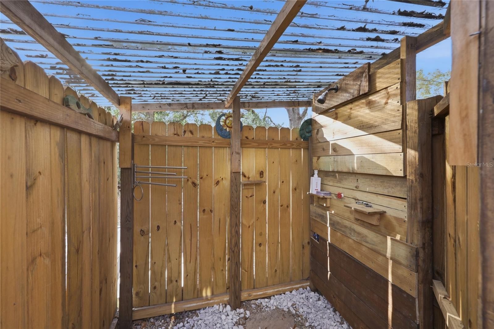 GOLF CLUB MANOR - Residential