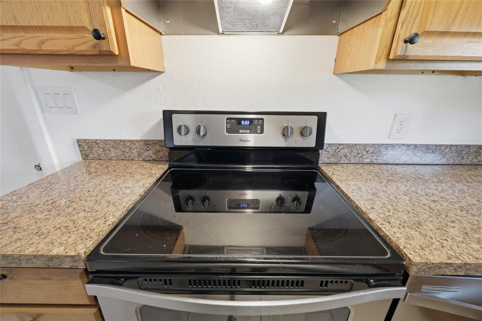 GOLF CLUB MANOR - Residential