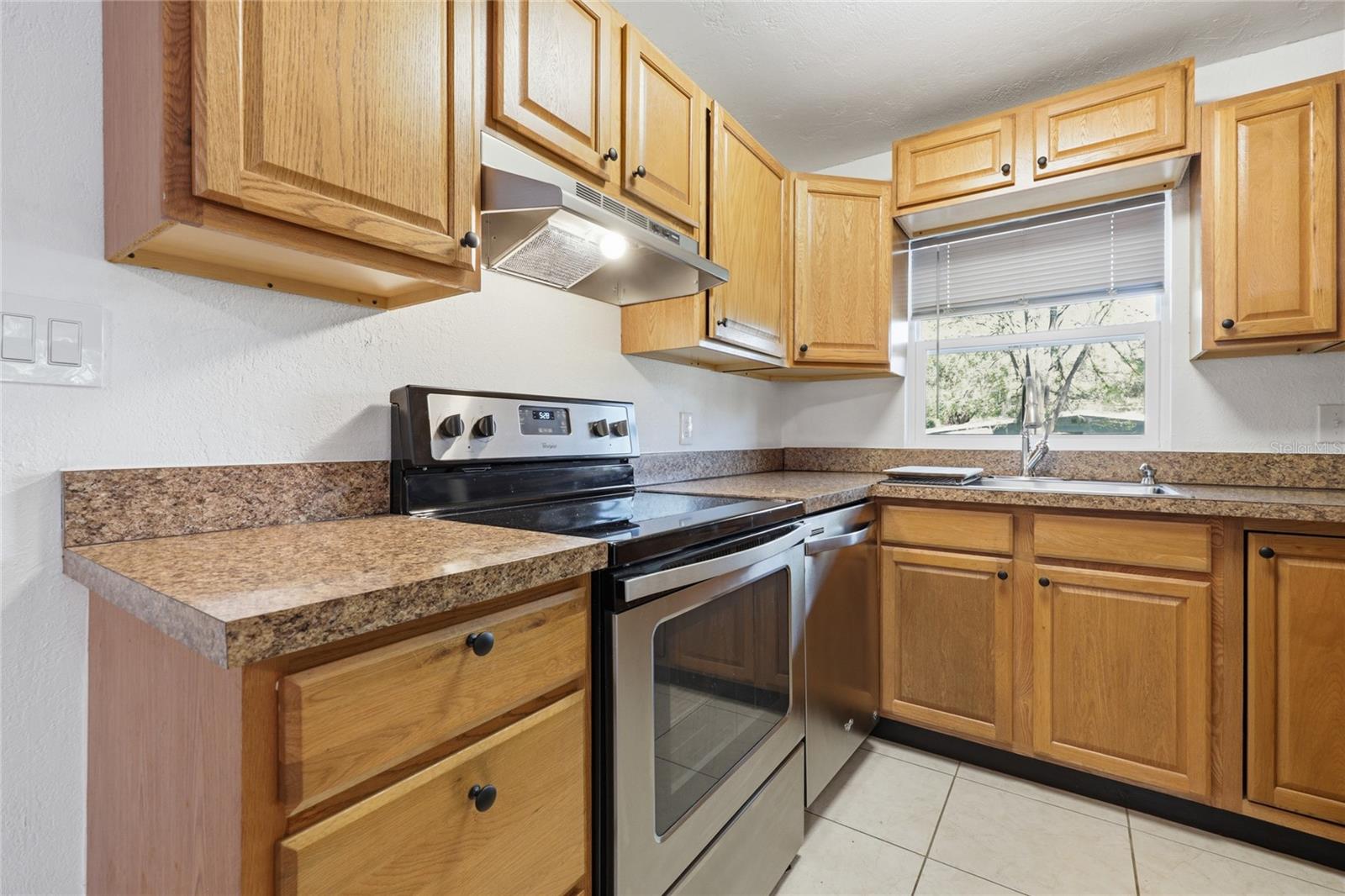 GOLF CLUB MANOR - Residential