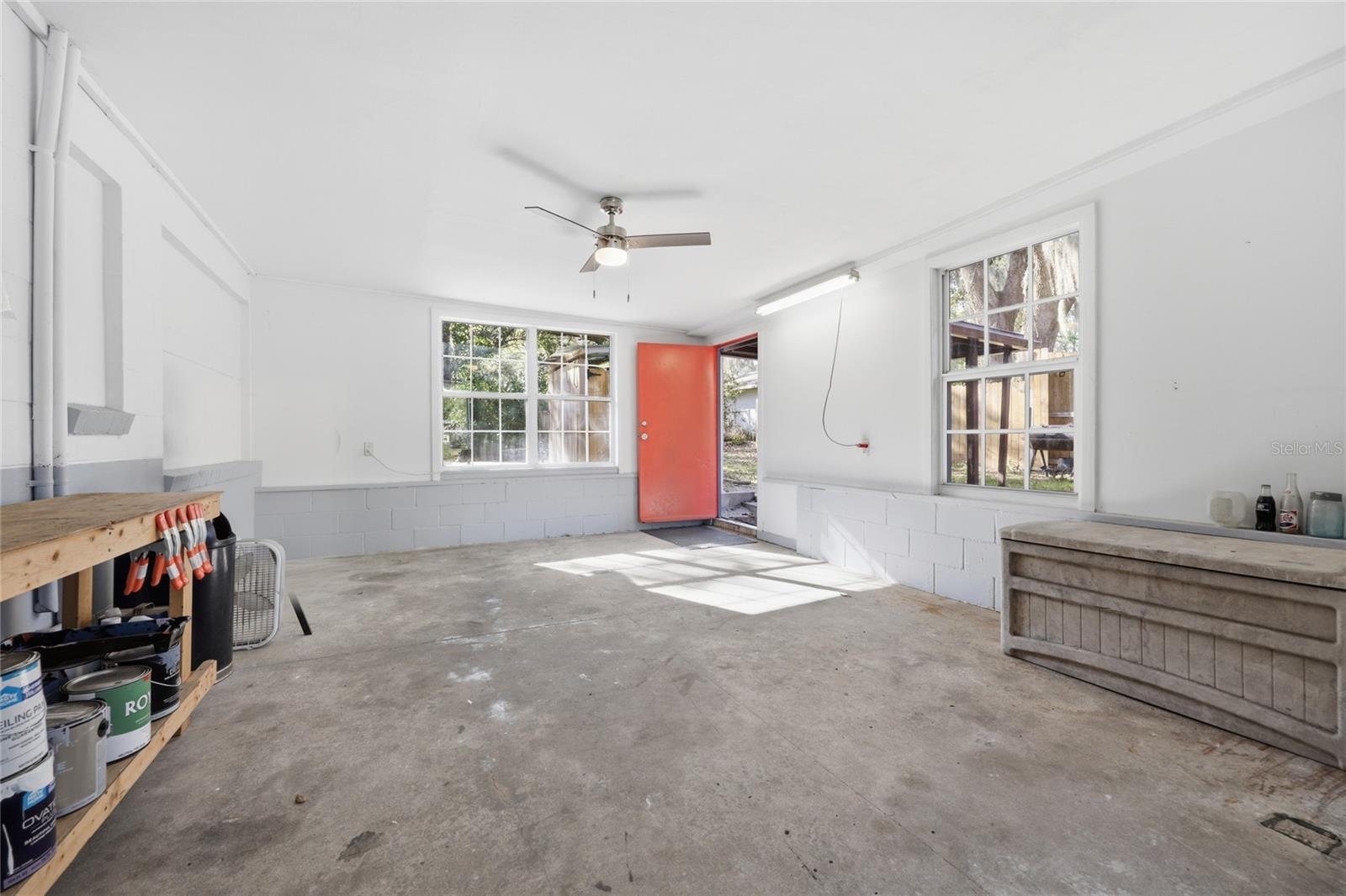 GOLF CLUB MANOR - Residential