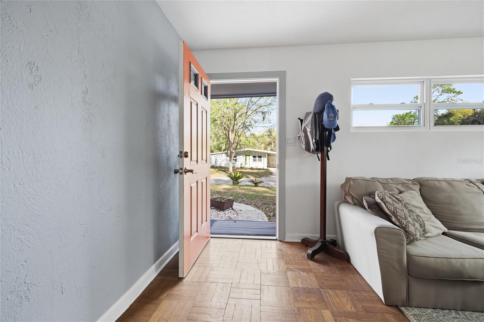 GOLF CLUB MANOR - Residential