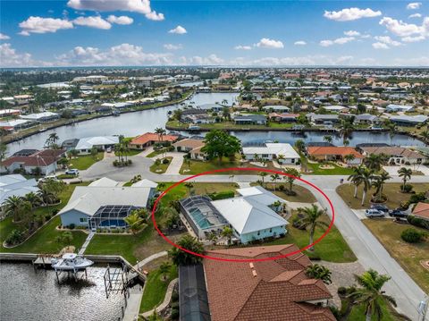 A home in PUNTA GORDA