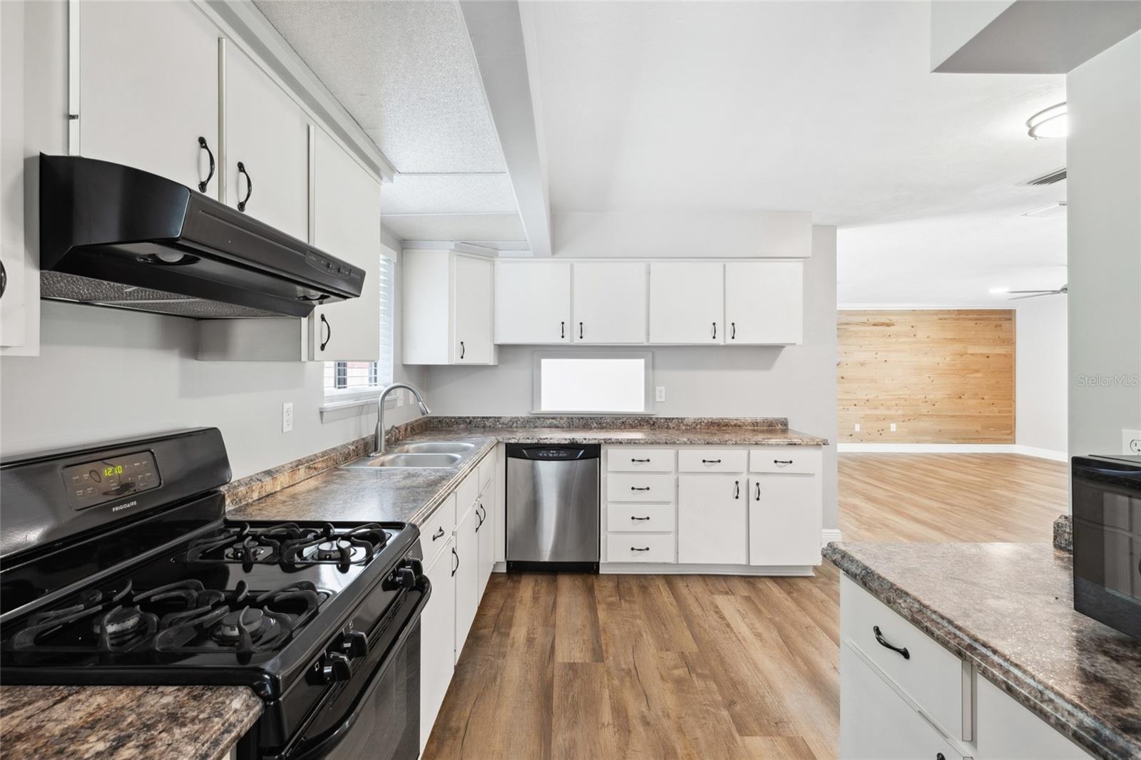 DEER RUN III - Residential