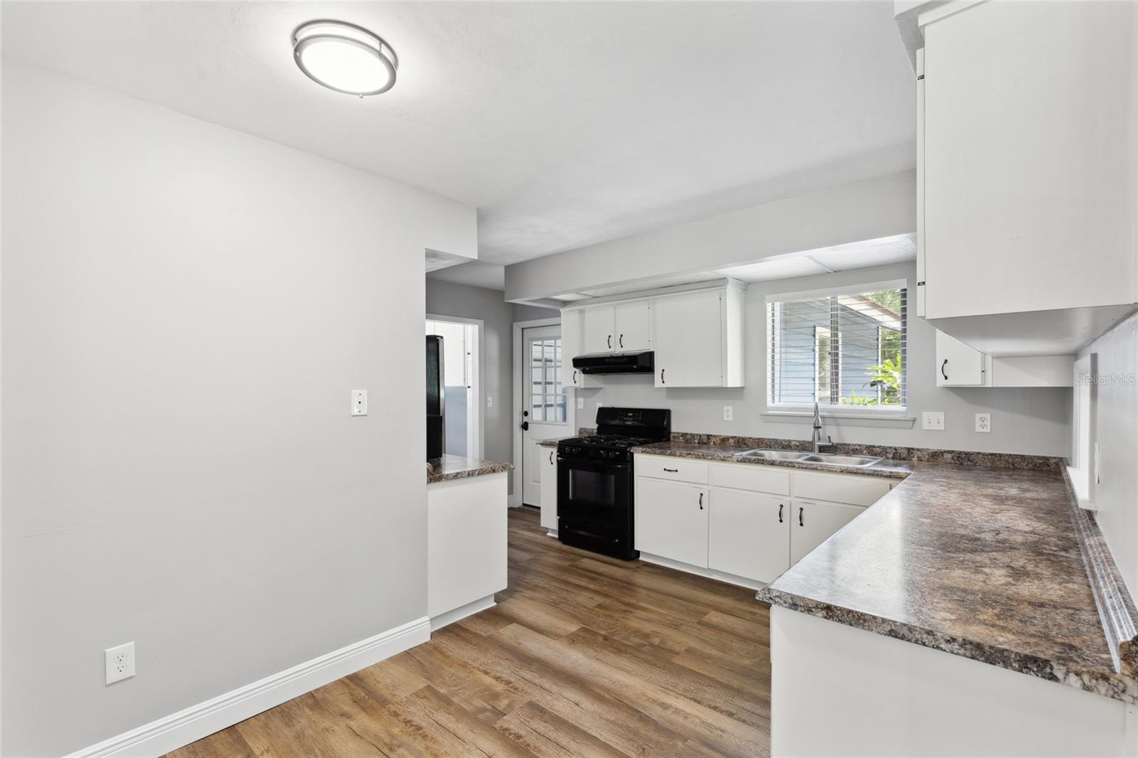 DEER RUN III - Residential