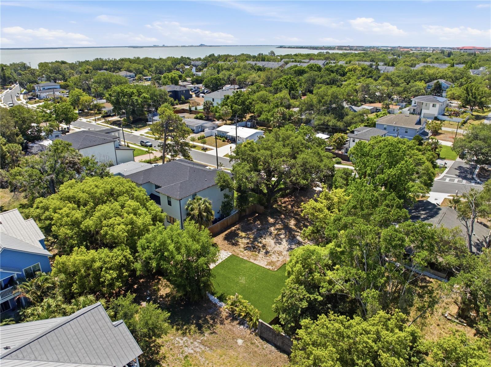 2929 W AVERILL AVENUE