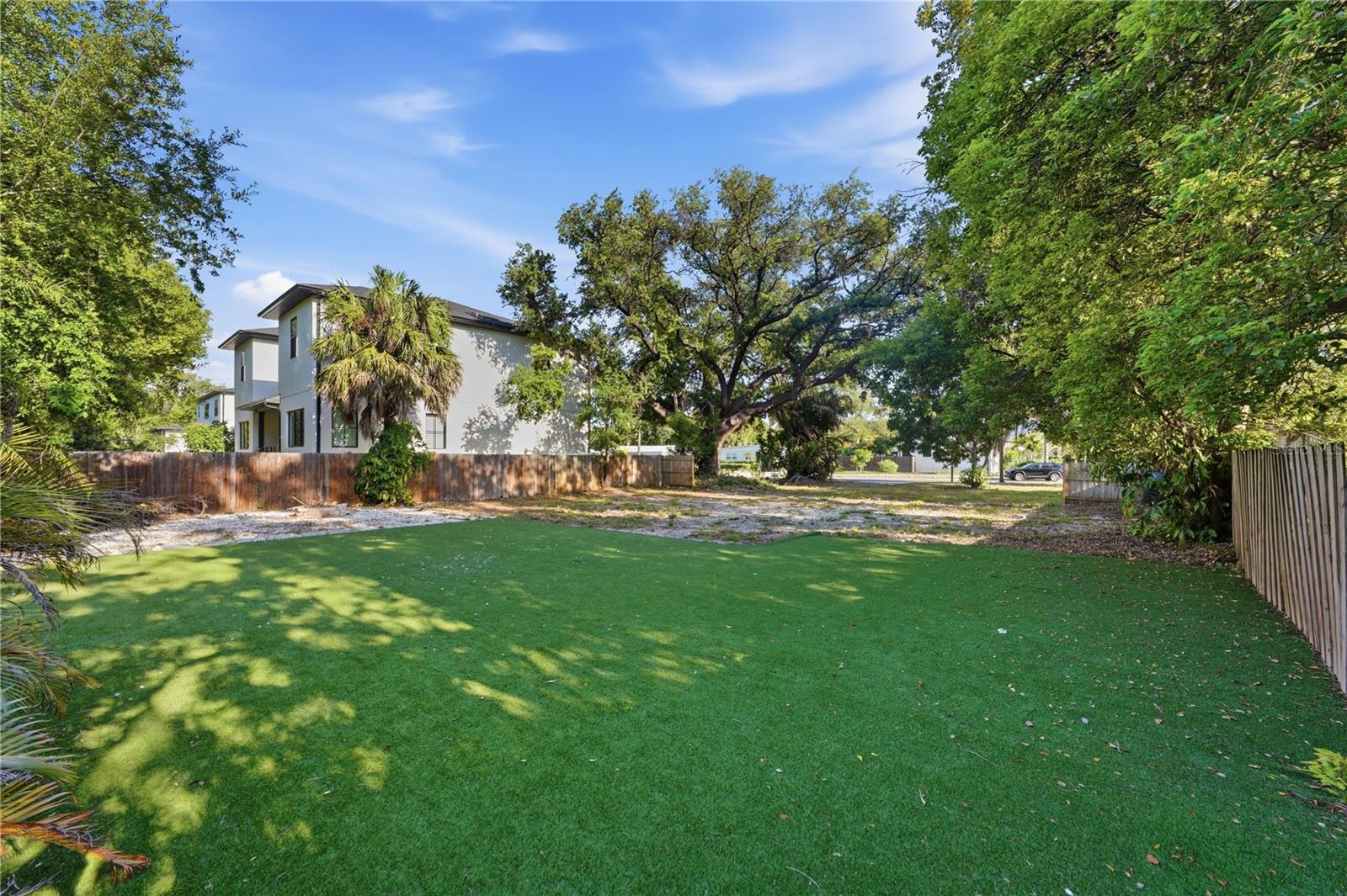 BAYHILL ESTATES ADD - Land