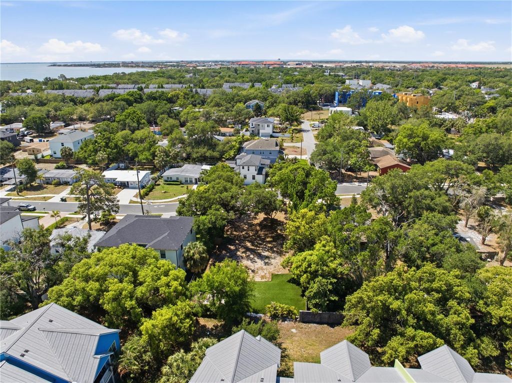 Photo of 2929 W Averill Avenue, Tampa, FL 33611 (MLS # TB8497625)