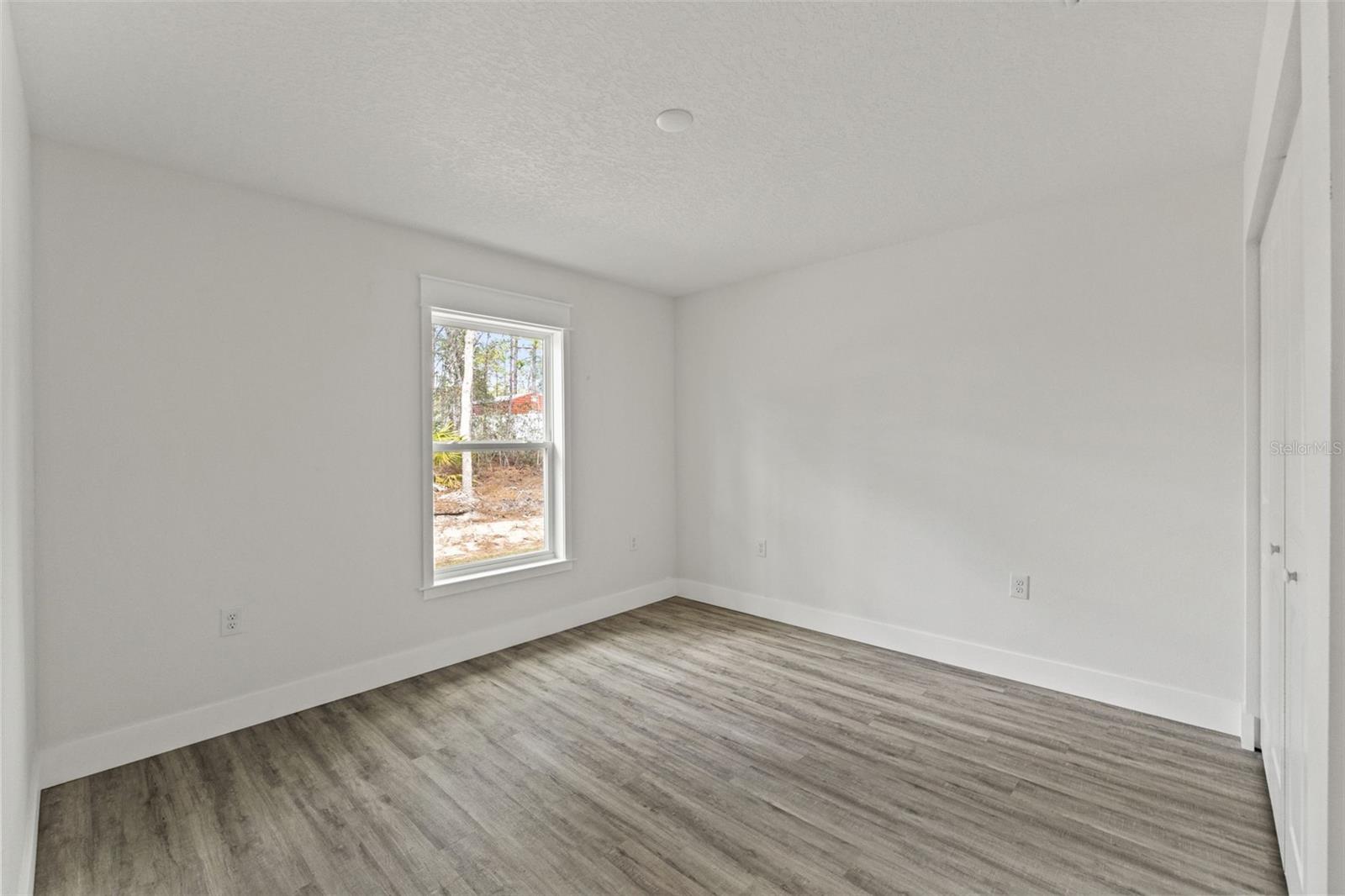 ROYAL HIGHLANDS - Residential